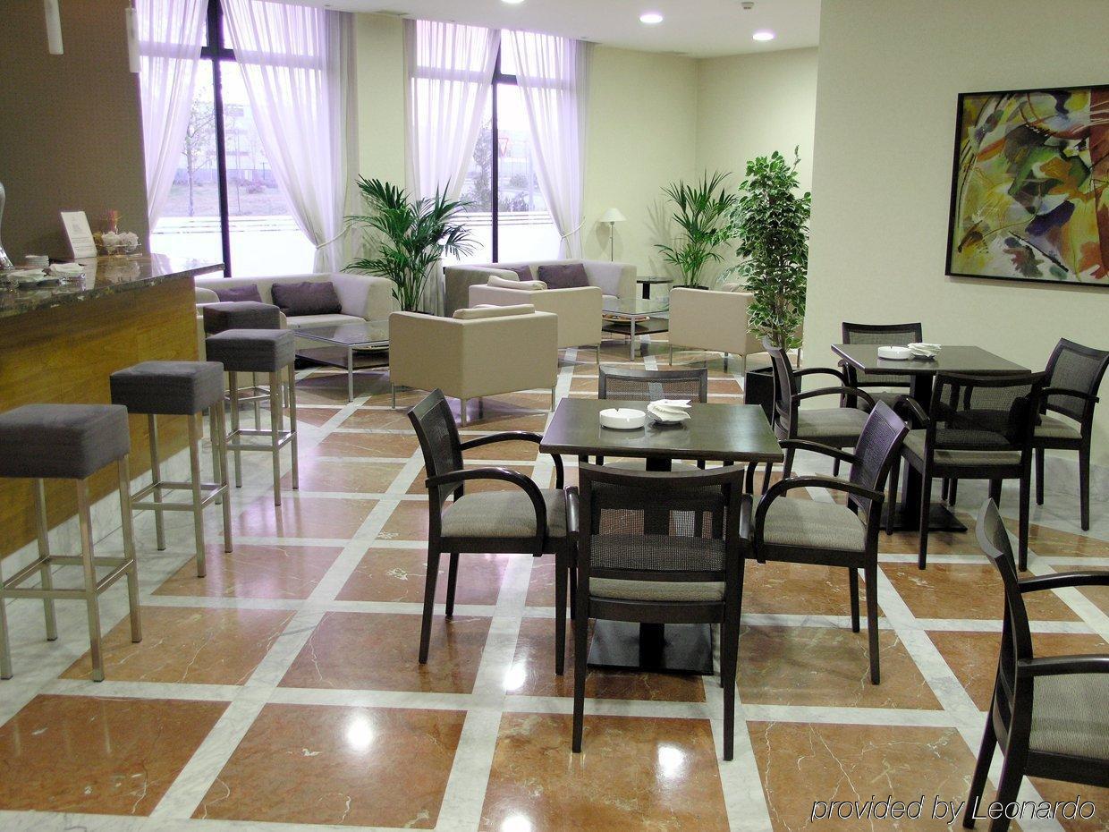 Hotel Th Boadilla Boadilla del Monte Restaurace fotografie